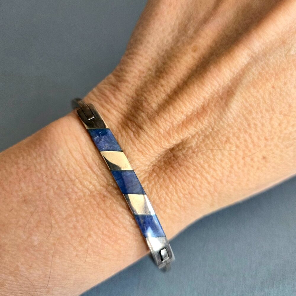 Vintage Peruvian Silver 950 Bracelet Hoop with Inlayed Lapis Lazuli. - Picture 5 of 10